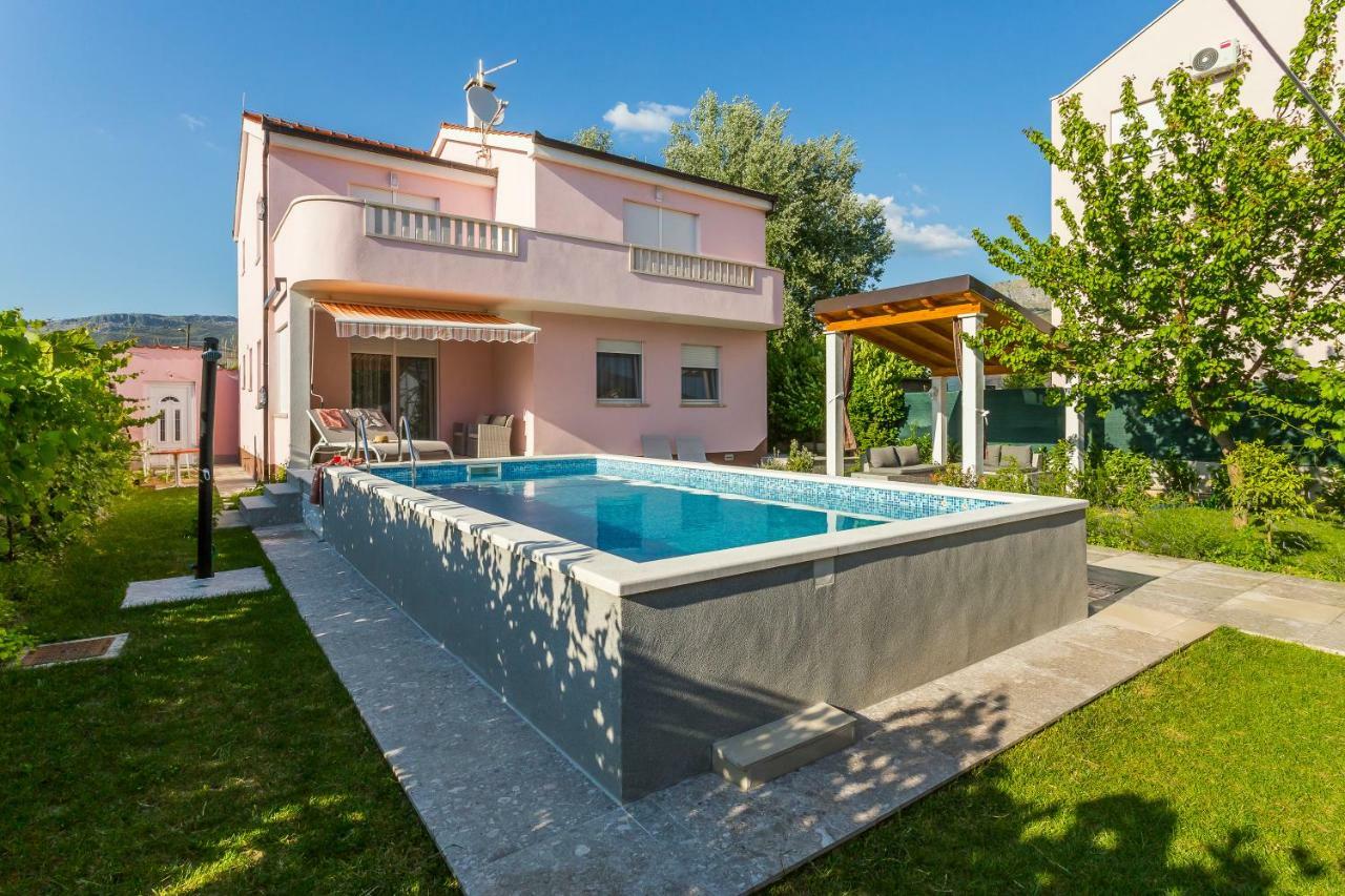 Villa Sweet Home Marija With Heated Pool Split Luaran gambar