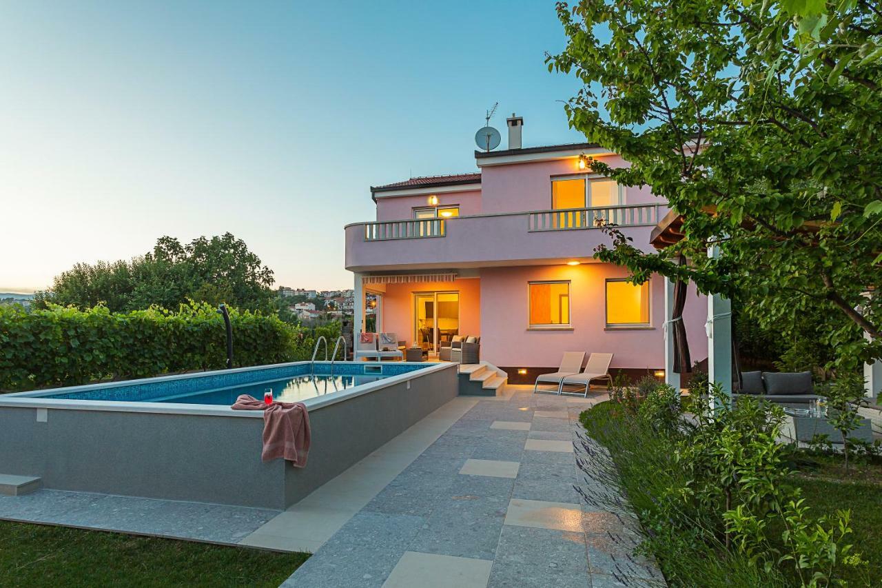Villa Sweet Home Marija With Heated Pool Split Luaran gambar