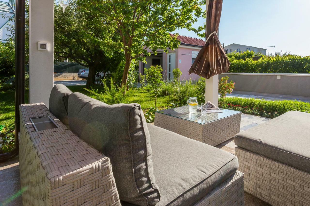 Villa Sweet Home Marija With Heated Pool Split Luaran gambar