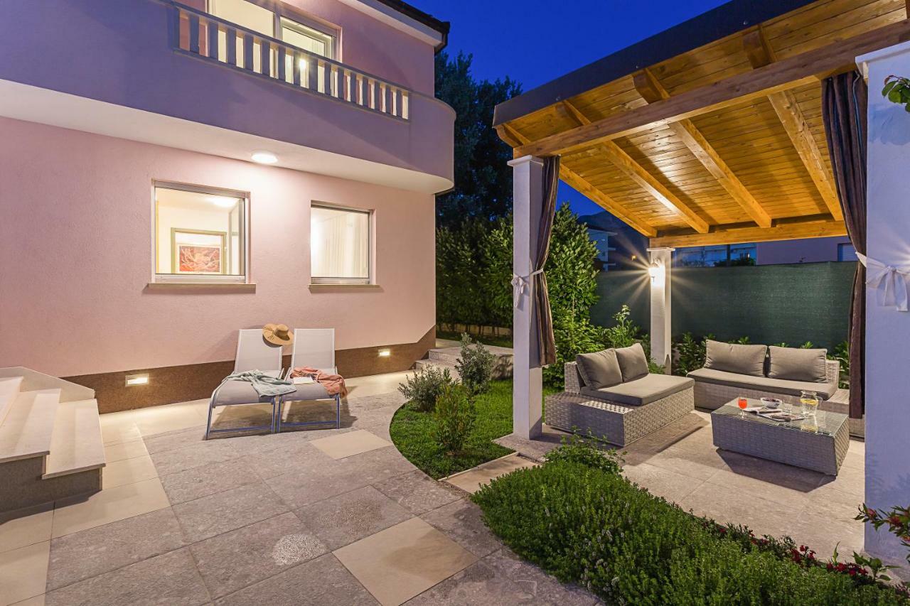 Villa Sweet Home Marija With Heated Pool Split Luaran gambar