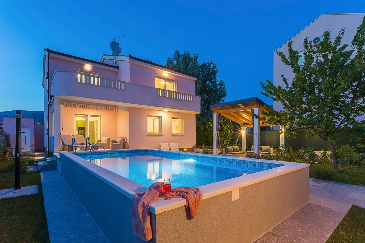 Villa Sweet Home Marija With Heated Pool Split Luaran gambar