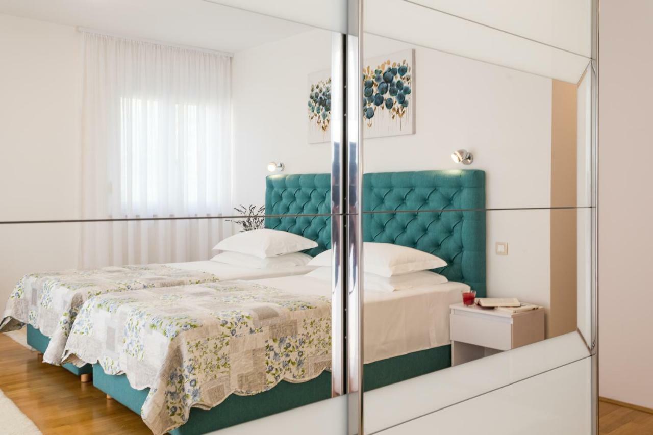 Villa Sweet Home Marija With Heated Pool Split Luaran gambar
